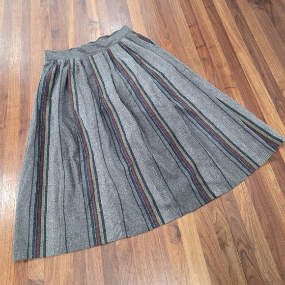 Claude Dresses & Skirts - Vintage Claude Wool Blend Gray Striped Women's Skirt Junior SIZE 11/12